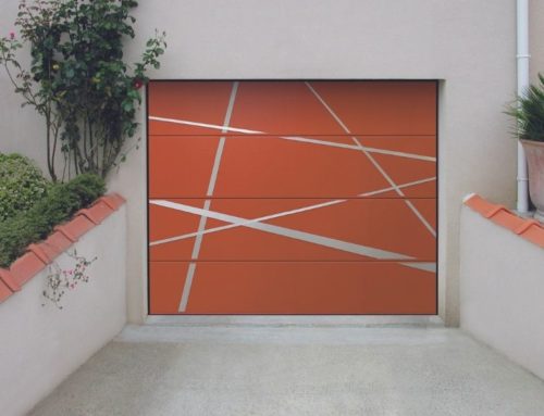 Porte de garage : type d’ouverture, matériaux, motorisation, nos conseils pour faire le bon choix